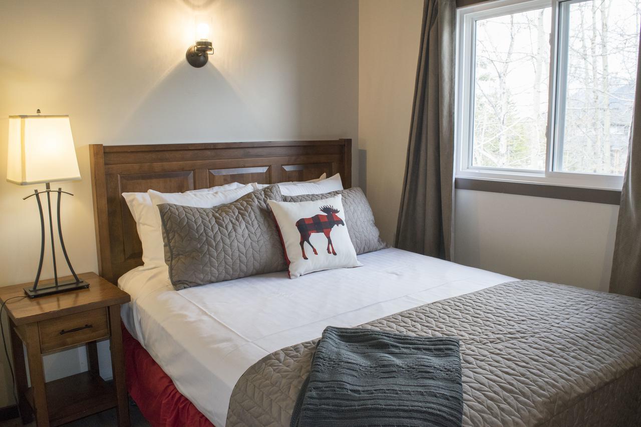 Yamnuska Suites 坎莫尔 外观 照片